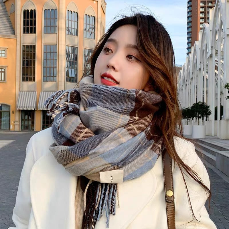 Checked scarf in cashmere look with fringes, 50x190 cm
