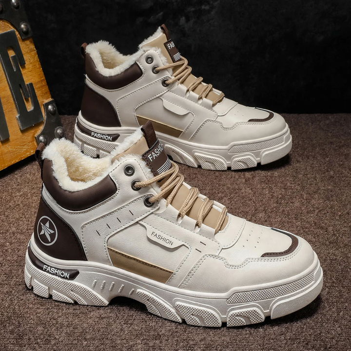 Padded men's winter boots in work boot style
