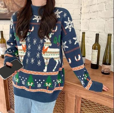 Women's Christmas sweater with reindeer motif
