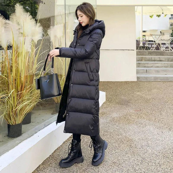 Longer, padded women's coat, knee-length