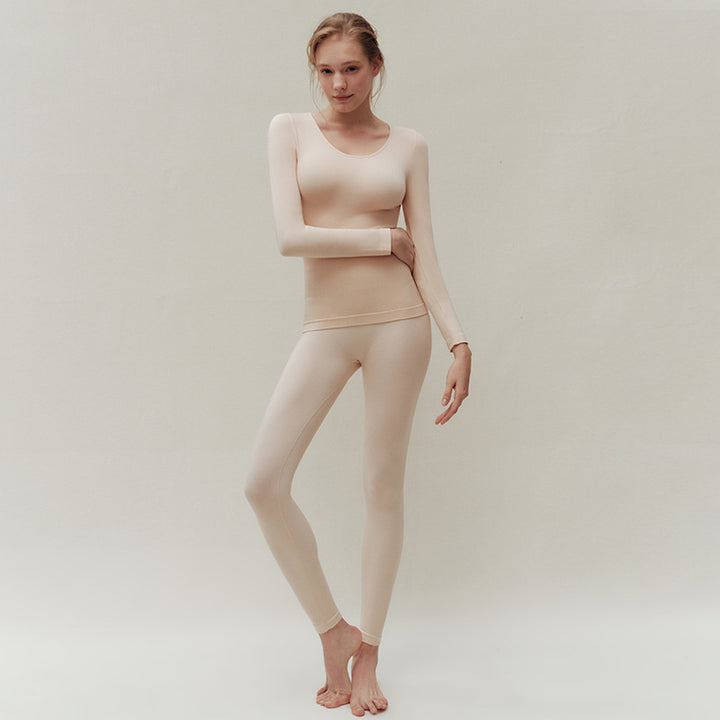 Women's thermal set made of merino wool, shaping