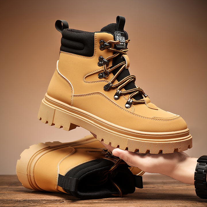 Robust men's winter boots with warm lining