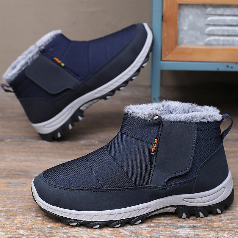 Men's winter boots with Velcro closure