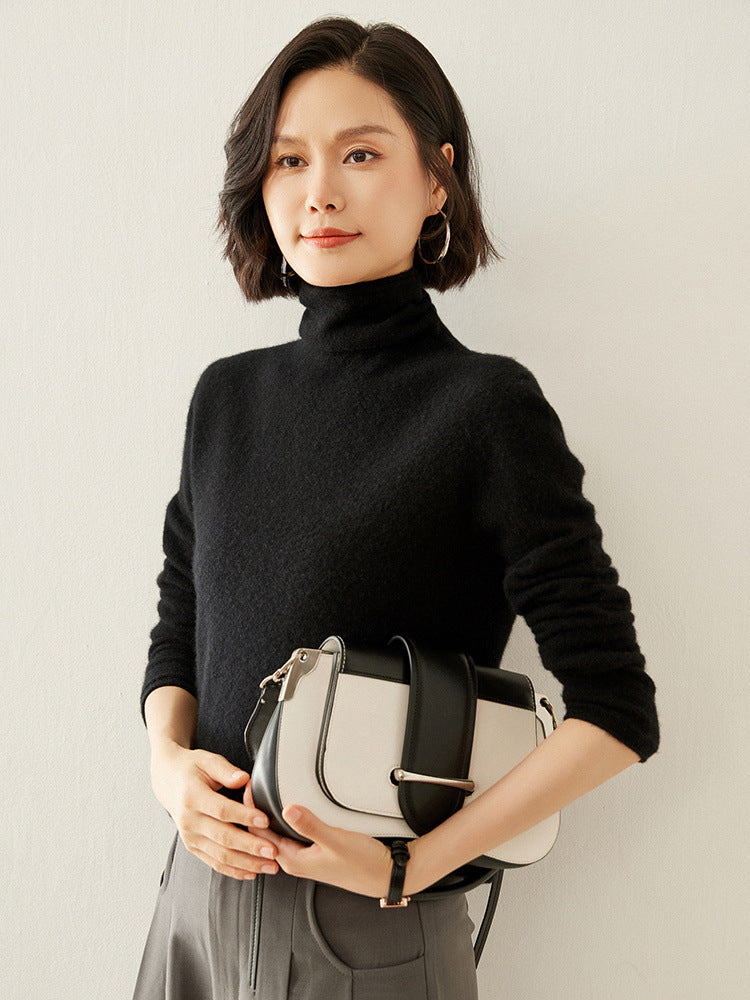 Cashmere sweater with roll neck