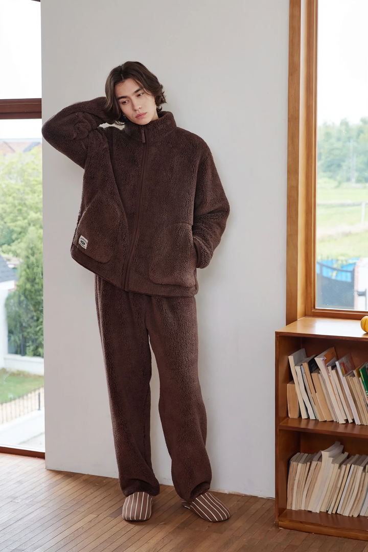 Men's house suit with stand-up collar and zipper