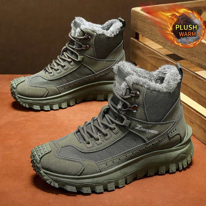 Padded men's outdoor boots for winter