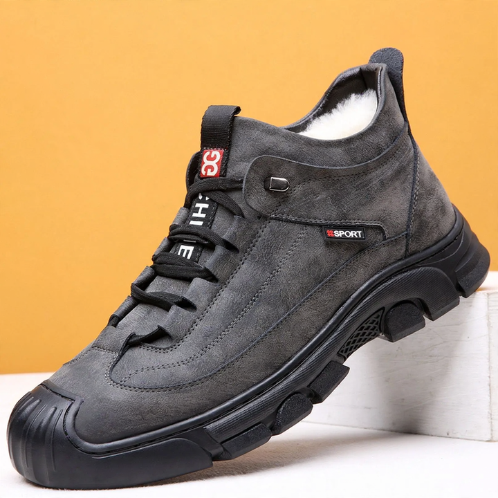 Men's winter boots, lined, with thick sole