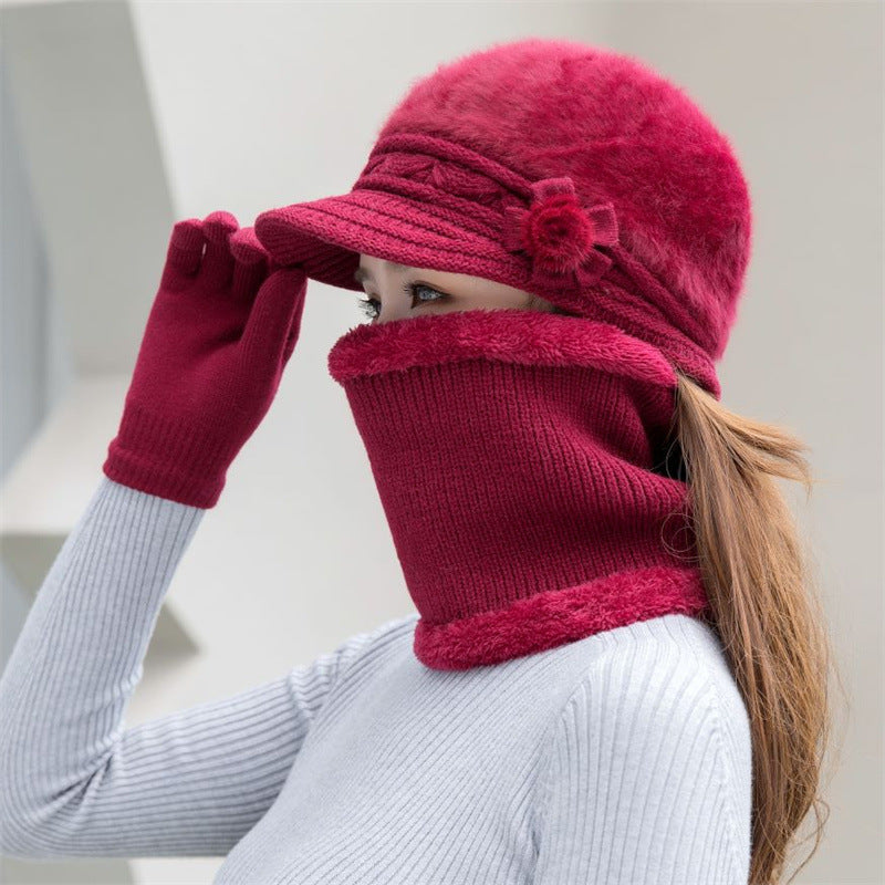 Ladies' knitted hat, warm and stylish