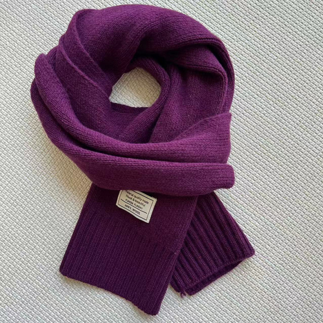 Scarf made of 100% pure wool