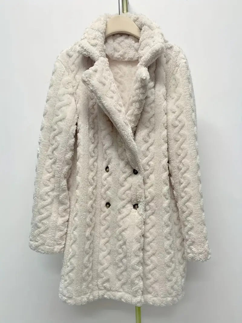 Women's coat with lapel collar and double button placket