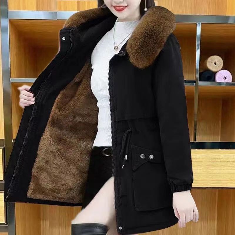 Women’s parka, mid-length, with lambswool lining and padding