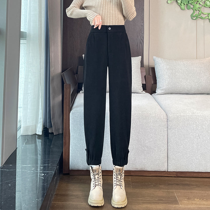 Women's leisure pants made of chenille, lined