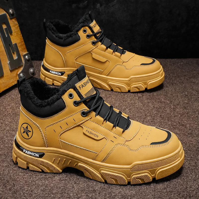 Padded men's winter boots in work boot style
