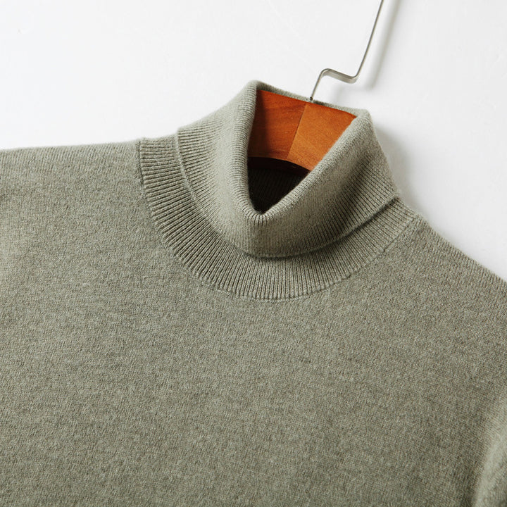 Men's turtleneck sweater made of merino wool