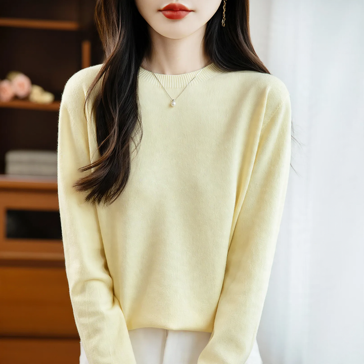 Women's knitted sweater, seamless, crew neck