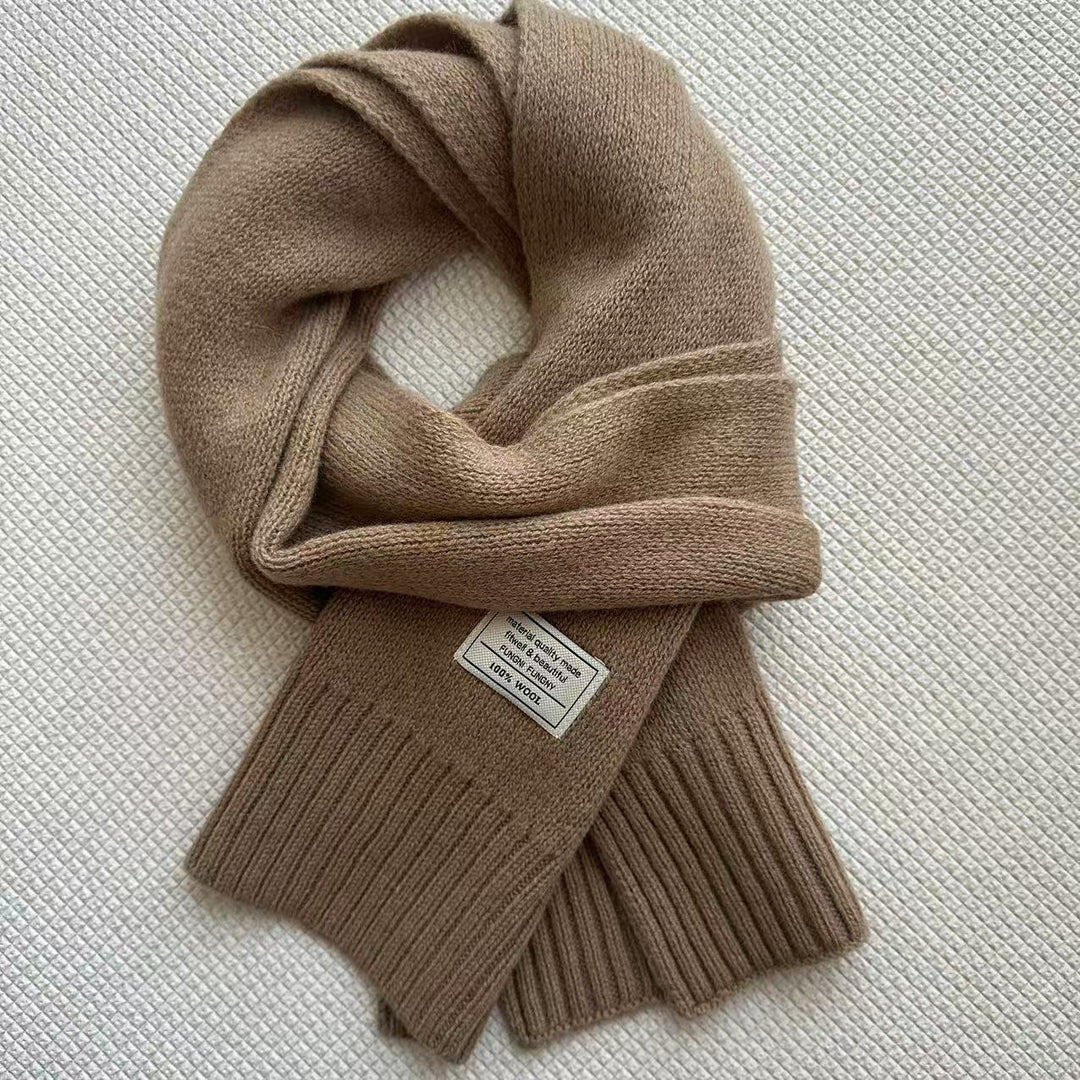 Scarf made of 100% pure wool