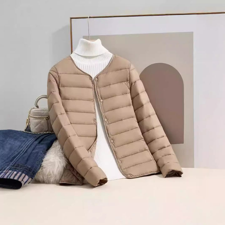 Light, padded women's quilted jacket