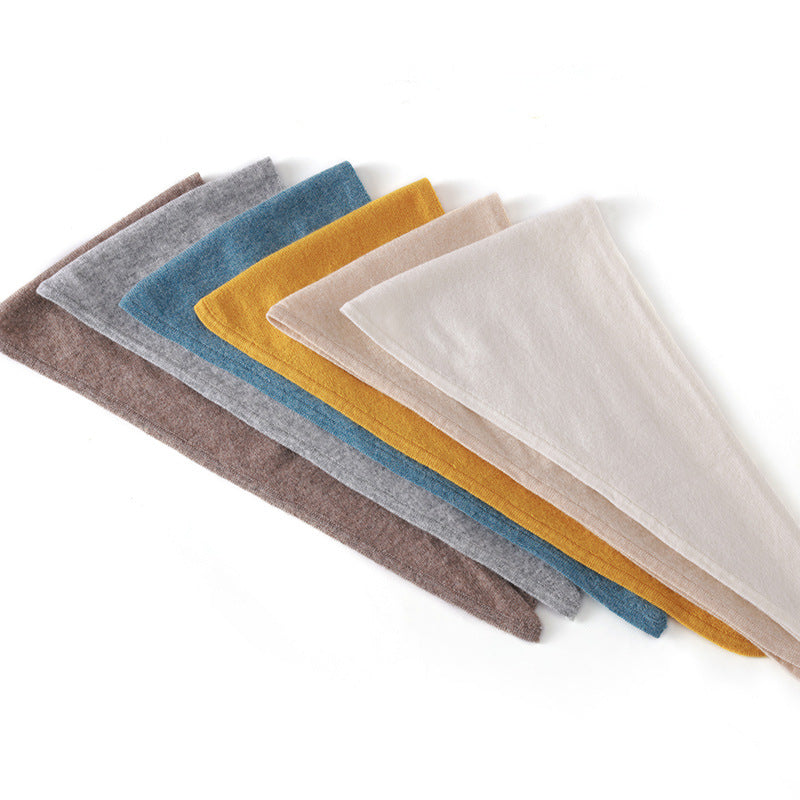 Triangle scarf made of cashmere-wool blend