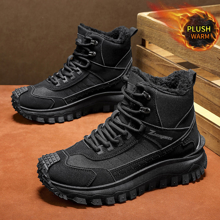 Padded men's outdoor boots for winter