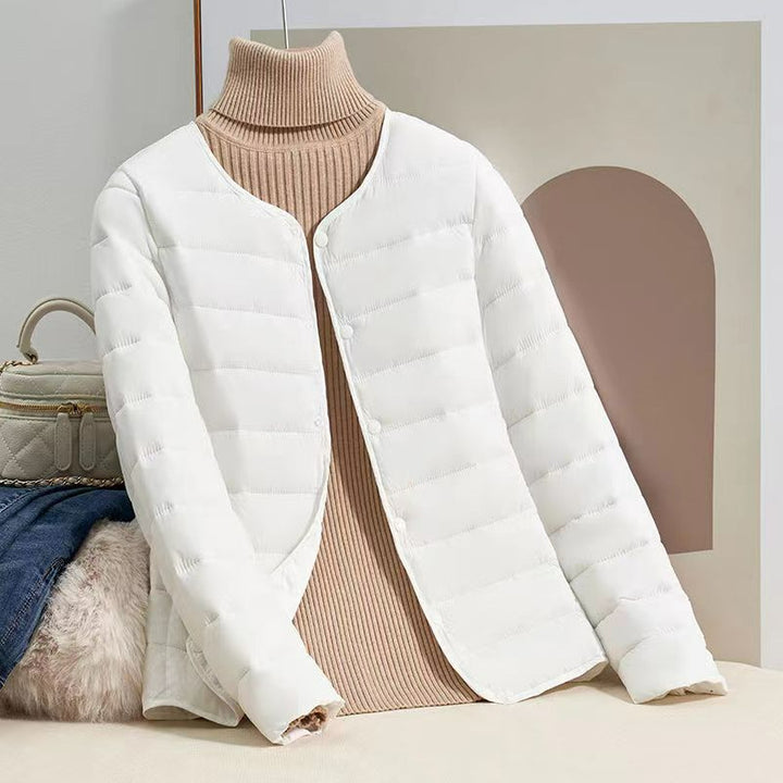 Lightweight, reversible women's quilted jacket