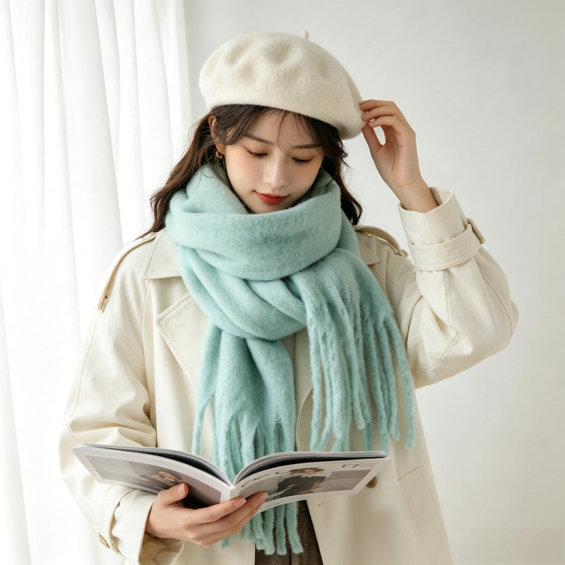 Warmer winter scarf with check pattern