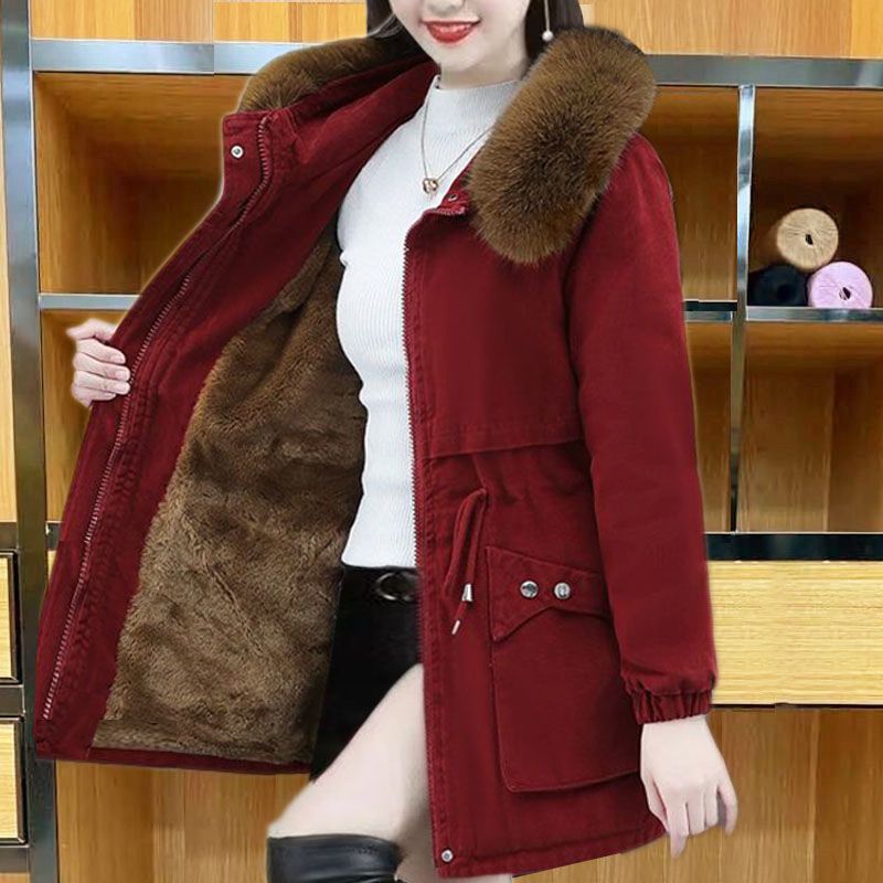 Women’s parka, mid-length, with lambswool lining and padding