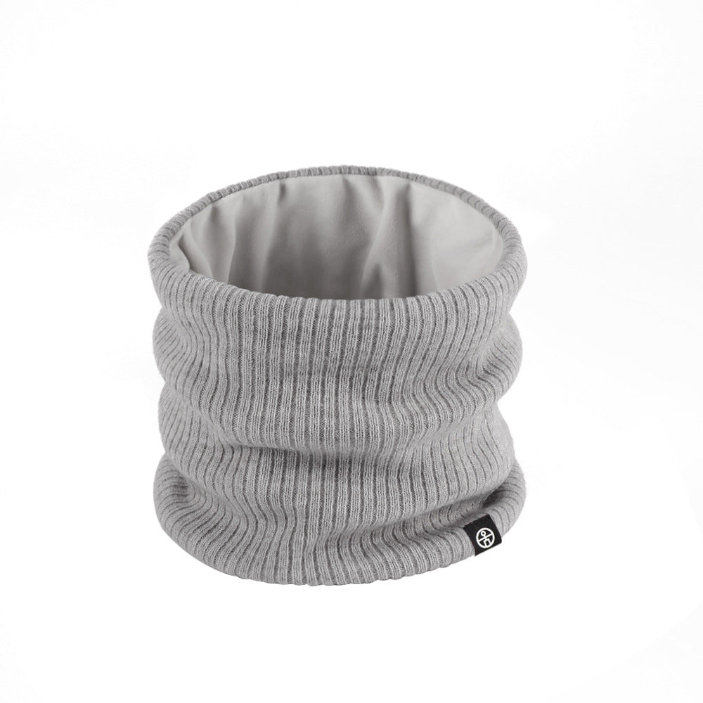 Knitted tubular scarf, lined