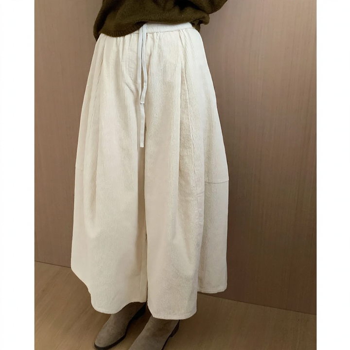 Women's corduroy pants with wide leg and elastic waistband