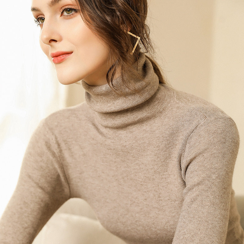 Narrow cut turtleneck knit sweater