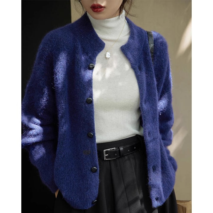 Women's wool pullover with stand-up collar