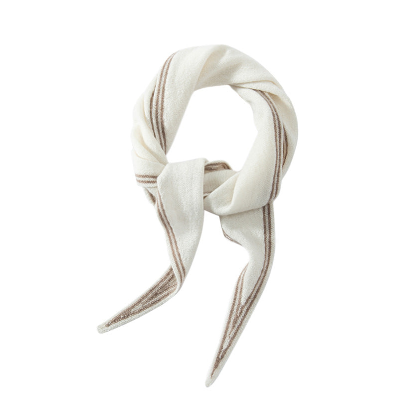 Cashmere triangle scarf for winter