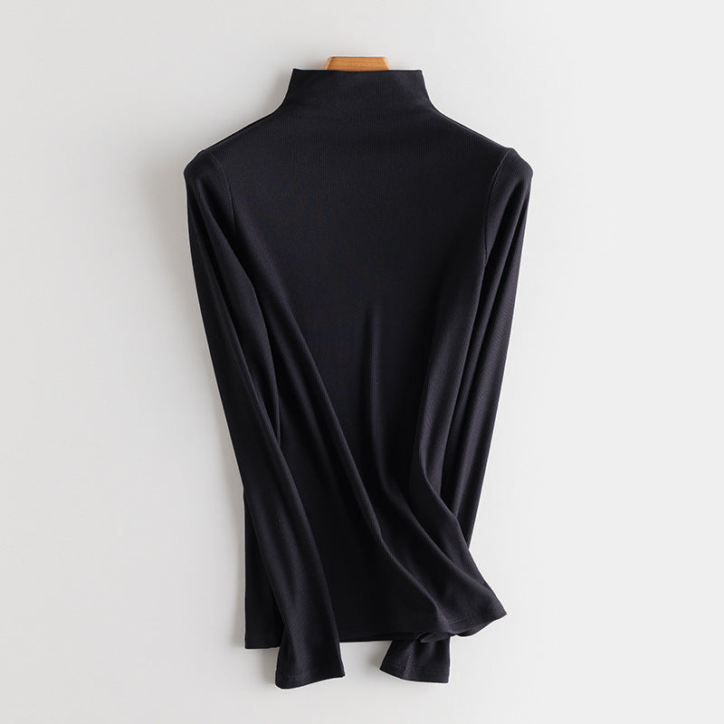 Warm knit sweater with silk content and inner lining