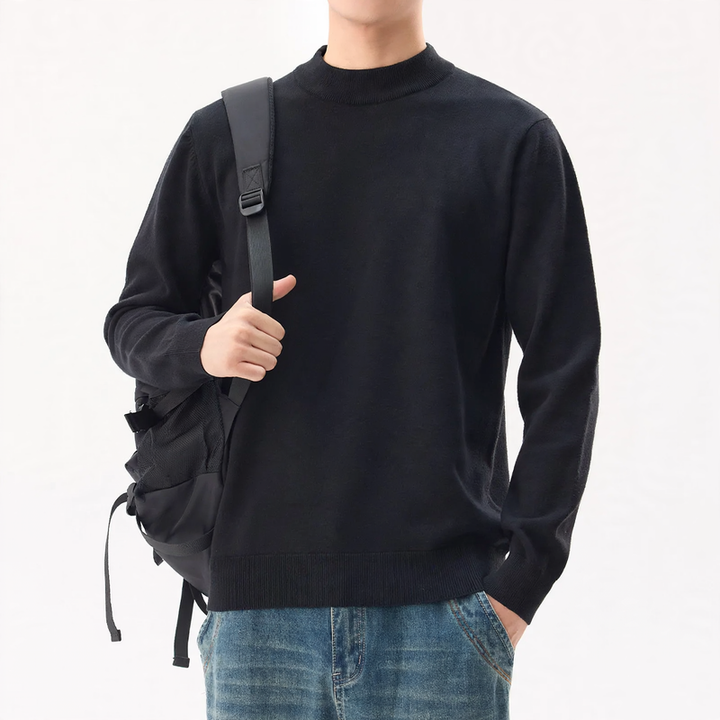 Men's wool blend pullover with round neck