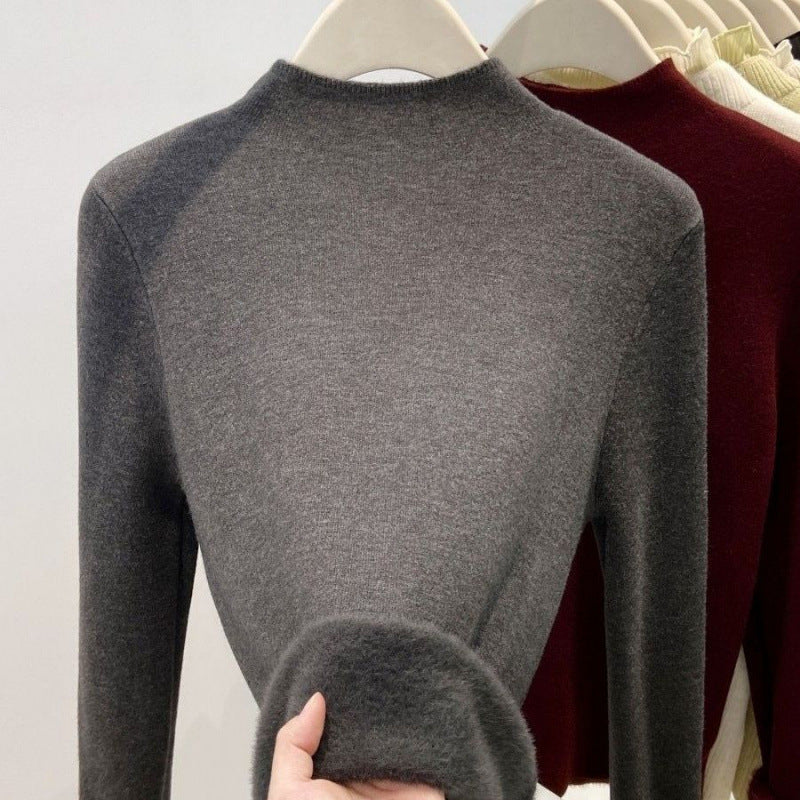 Women's sweater with stand-up collar and fleece lining