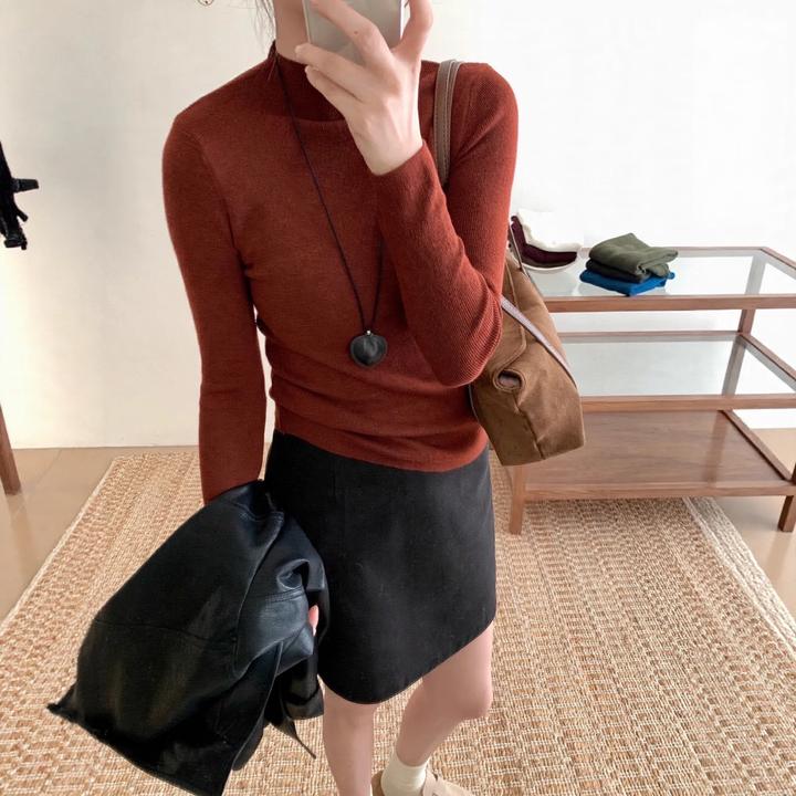 Women's knit sweater, soft, fitted