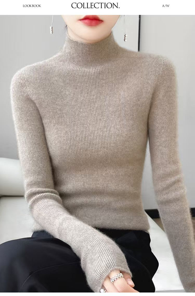 Women's turtleneck sweater made from pure wool, seamless