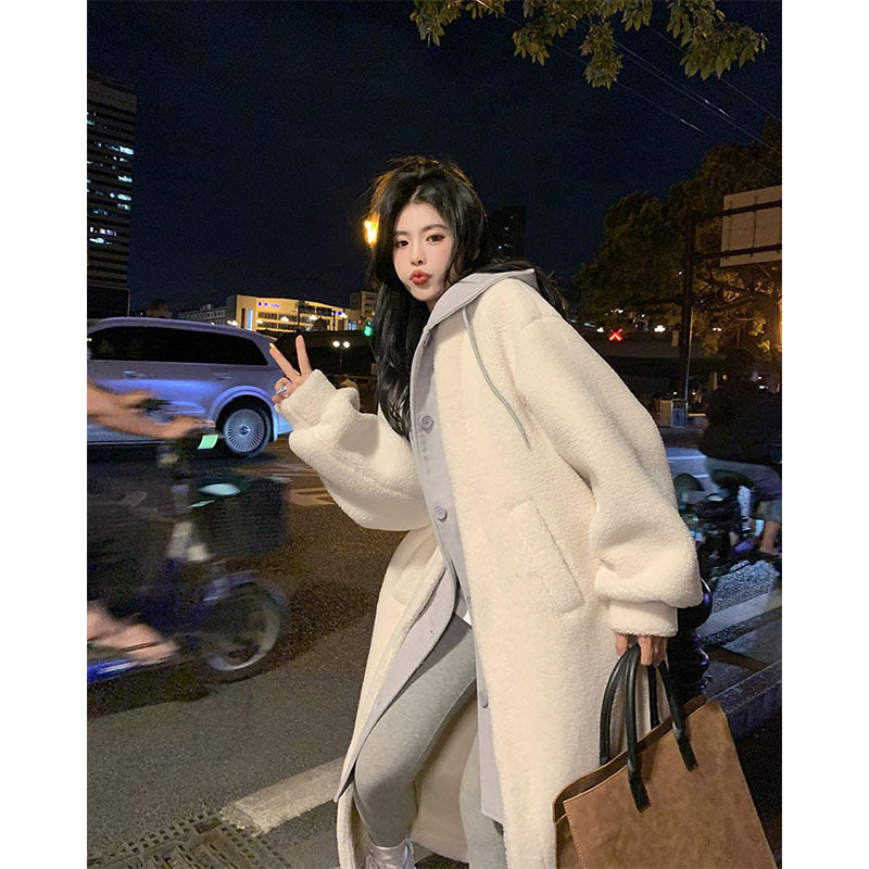Lamb fleece coat, hood, combined design