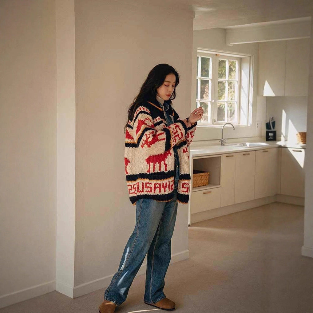 Women's cardigan in Korean style with reindeer motif