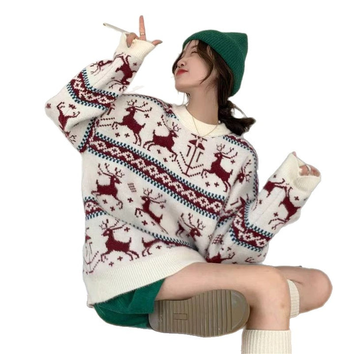 Christmas sweater with animal motif