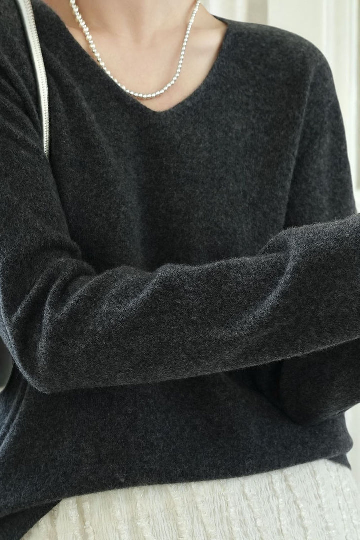 Women's wool sweater, V-neck, loose fit