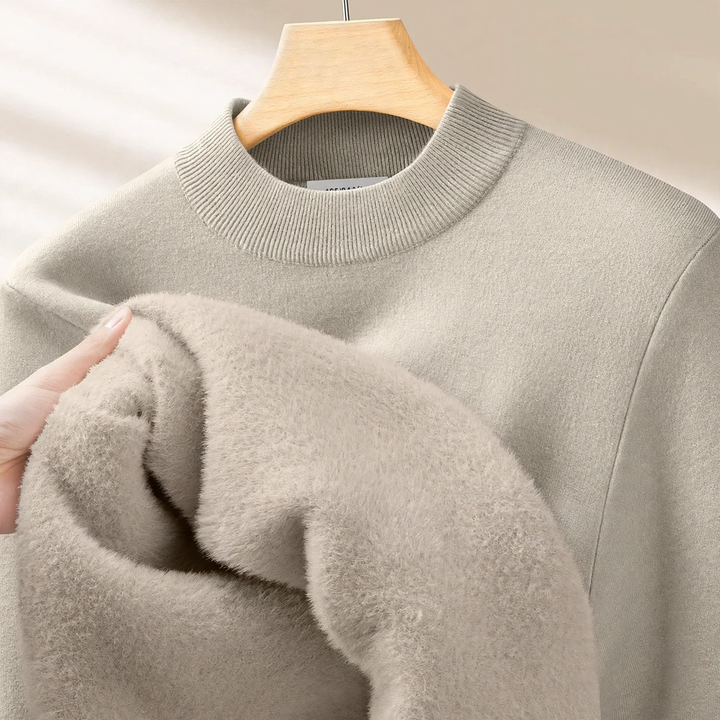 Men's knit sweater with wool blend and fleece lining