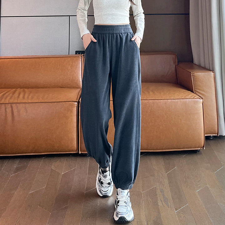 Women's leisure pants made of chenille, lined