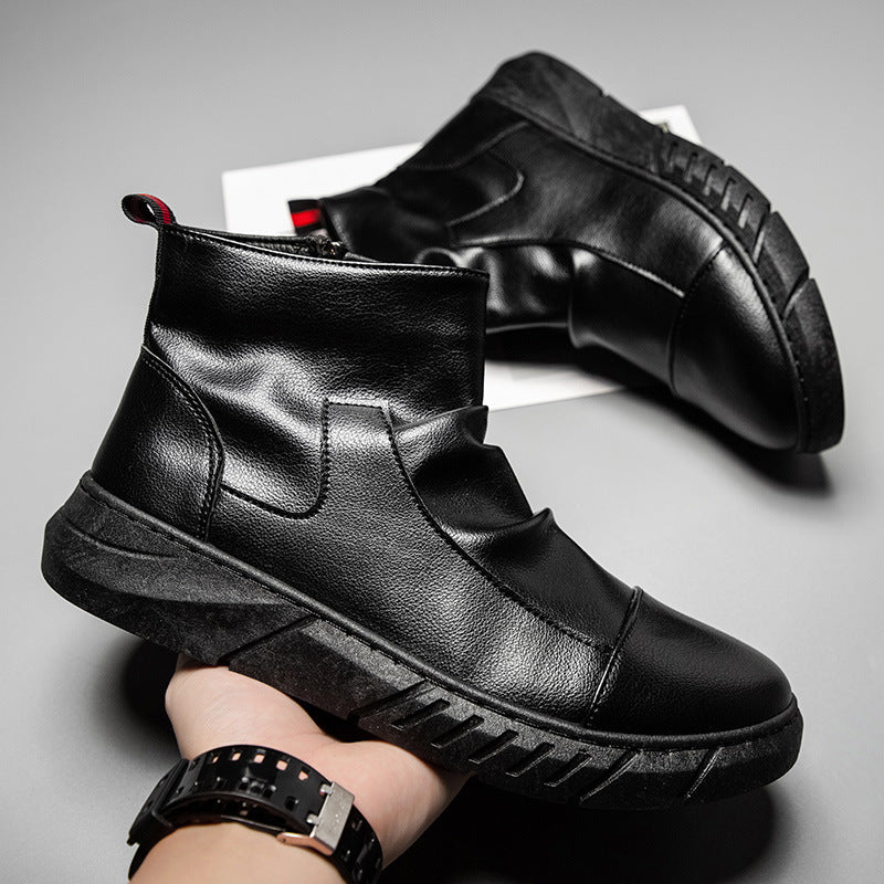 Fashionable men's boots, lined, in British style