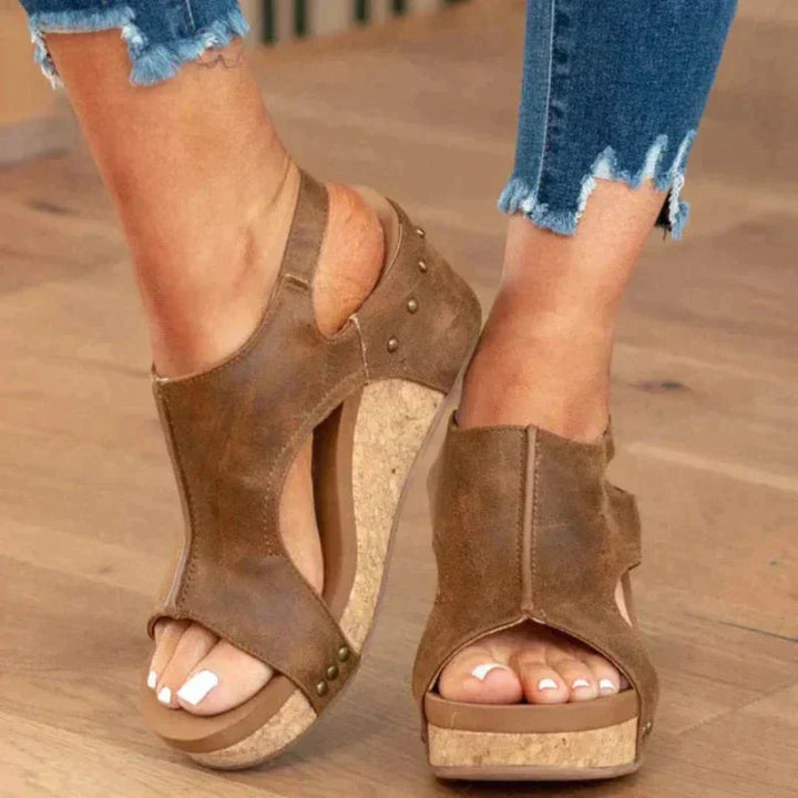 Orthopedic sandals for additional support
