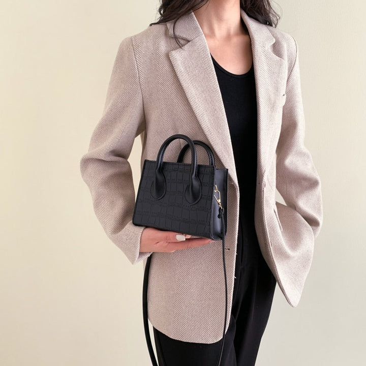 Mune | Divina Small-Sized Clutches Handbag
