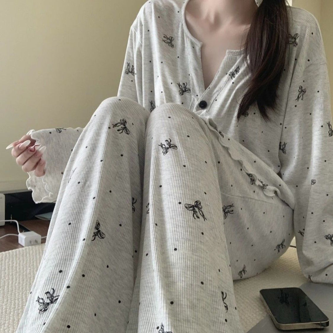 Women's Pajama Set, floral, long-sleeved, buttoned