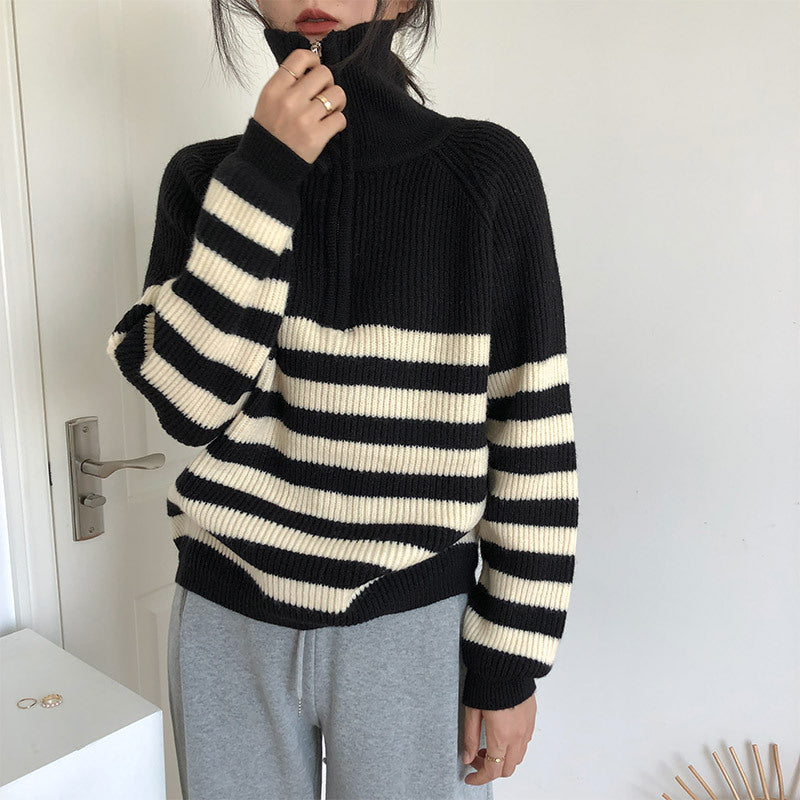 Women's zip-up cardigan with stripe pattern