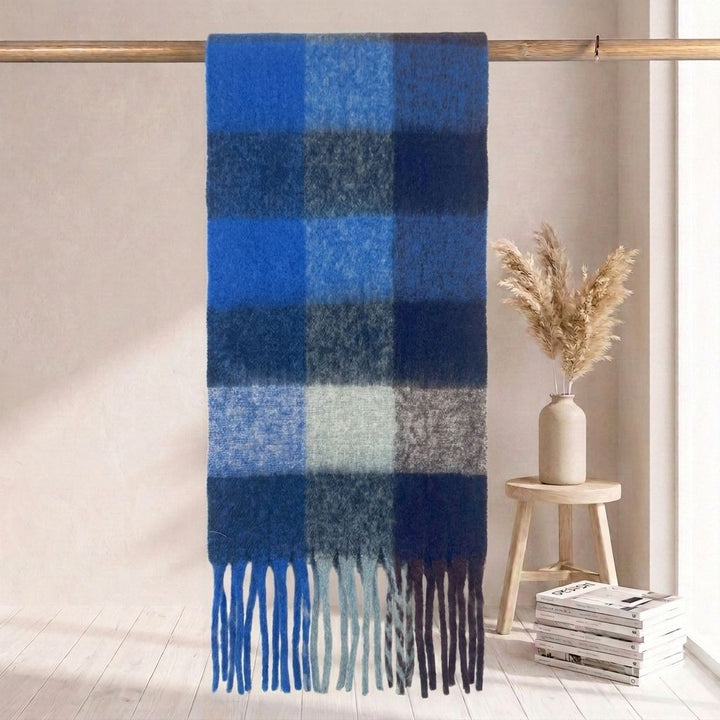 Checkered scarf in mohair look, warm for autumn and winter