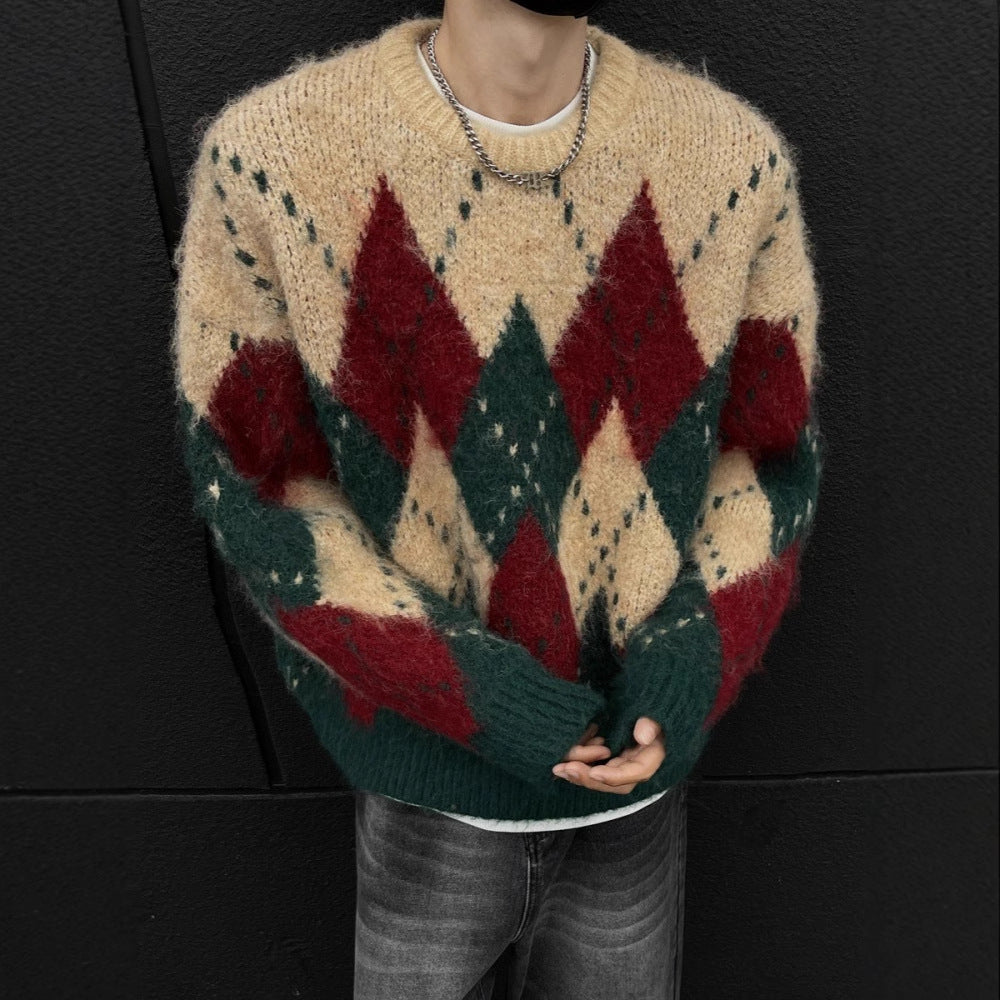Men's knitted sweater with diamond pattern