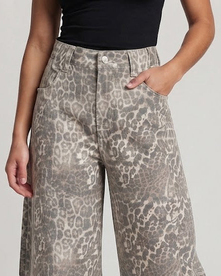 Women's wide palazzo pants with leopard pattern and casual baggy cut Mune Fashion